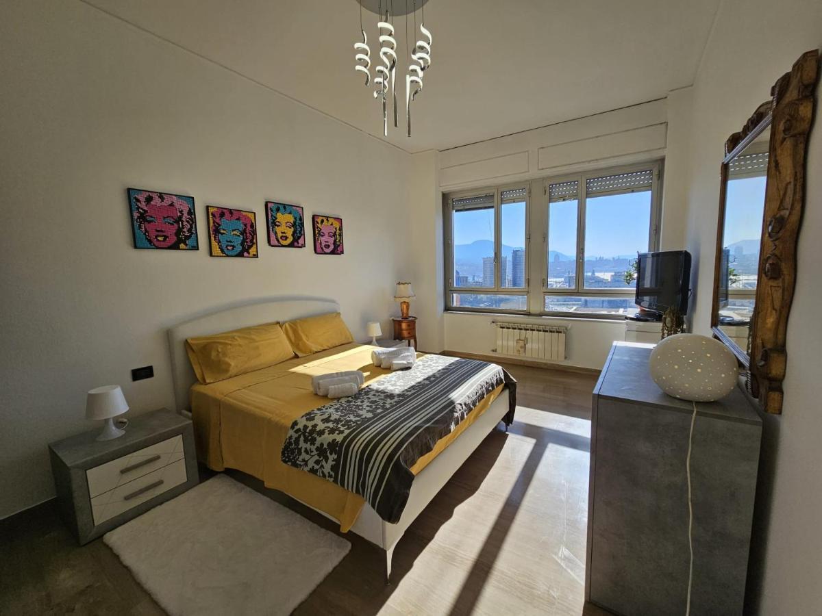 Apartmán La Finestra Sul Porto Janov Exteriér fotografie